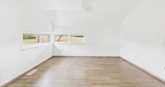 von_poll_real_estate_property_25085078_image_9