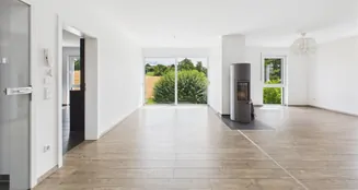 von_poll_real_estate_property_25085078_image_3