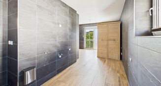 von_poll_real_estate_property_25085048_image_12