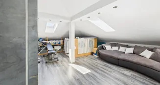 von_poll_real_estate_property_25085037_image_17