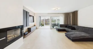 von_poll_real_estate_property_25085037_image_8