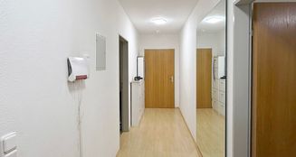 von_poll_real_estate_property_25085042_image_2