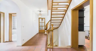 von_poll_real_estate_property_25085073_image_5