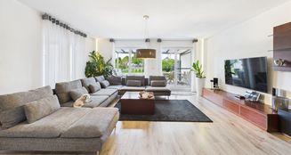 von_poll_real_estate_property_25085055_image_4