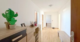 von_poll_real_estate_property_25085063_image_2