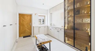 von_poll_real_estate_property_25085046_image_4