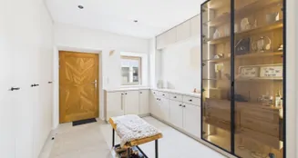 von_poll_real_estate_property_25085046_image_5