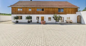 von_poll_real_estate_property_25085046_image_2