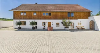 von_poll_real_estate_property_25085046_image_2