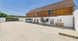 von_poll_real_estate_property_25085046_image_1