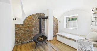 von_poll_real_estate_property_25085046_image_8