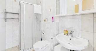 von_poll_real_estate_property_25085056_image_16