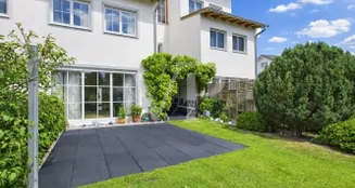 von_poll_real_estate_property_25085056_image_0