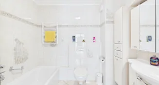 von_poll_real_estate_property_25085056_image_9