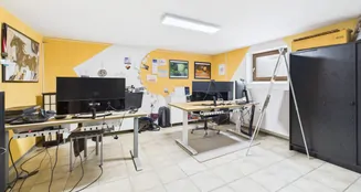 von_poll_real_estate_property_25085072_image_17