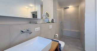 von_poll_real_estate_property_25085054_image_8