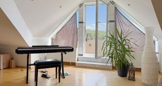 von_poll_real_estate_property_25085062_image_5