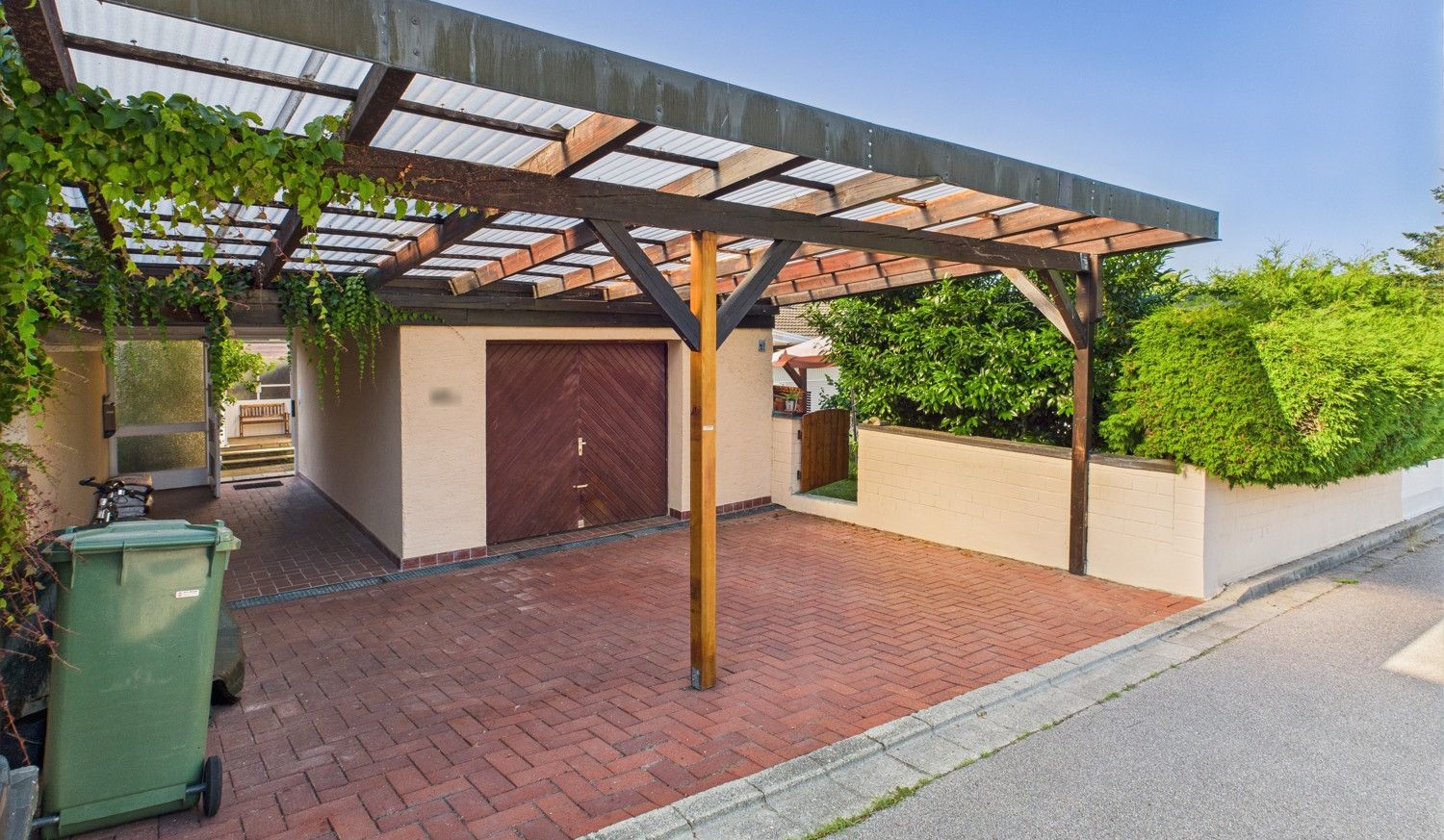 Carport