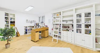 von_poll_real_estate_property_25085096_image_20