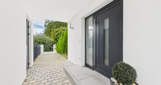 von_poll_real_estate_property_25085096_image_3