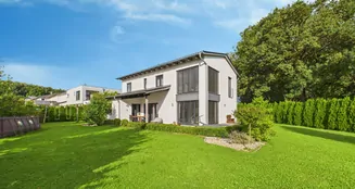 von_poll_real_estate_property_25085096_image_1