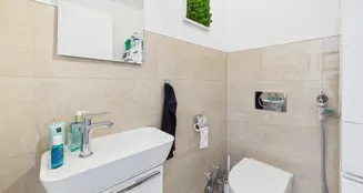 von_poll_real_estate_property_25085095_image_15