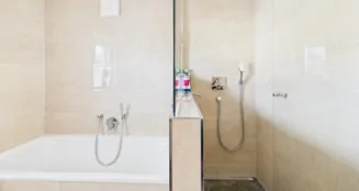 von_poll_real_estate_property_25085095_image_14