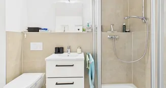 von_poll_real_estate_property_25085098_image_14