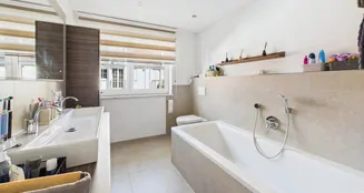 von_poll_real_estate_property_25085098_image_8