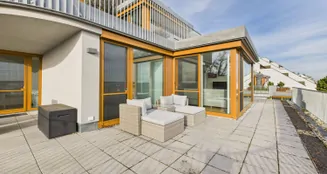 von_poll_real_estate_property_25085104_image_2