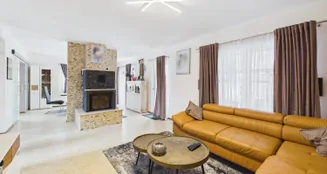 von_poll_real_estate_property_26085005_image_6