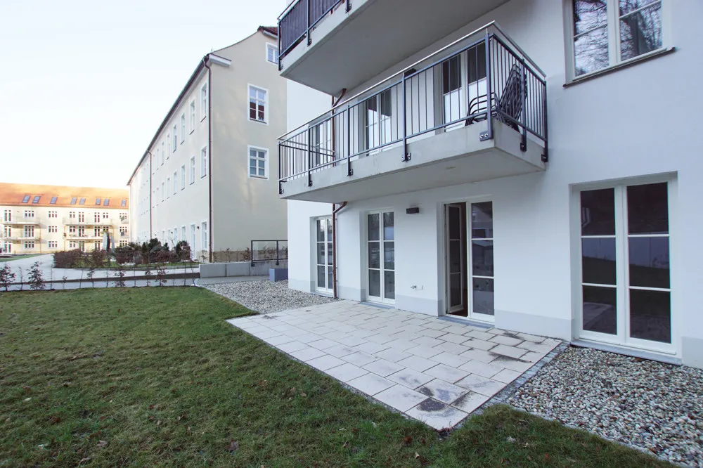 Außergewöhnlich schön! Exklusive 4-Zimmer-Wohnung mit Terrasse im Herzen von Landshut! - Photo 4