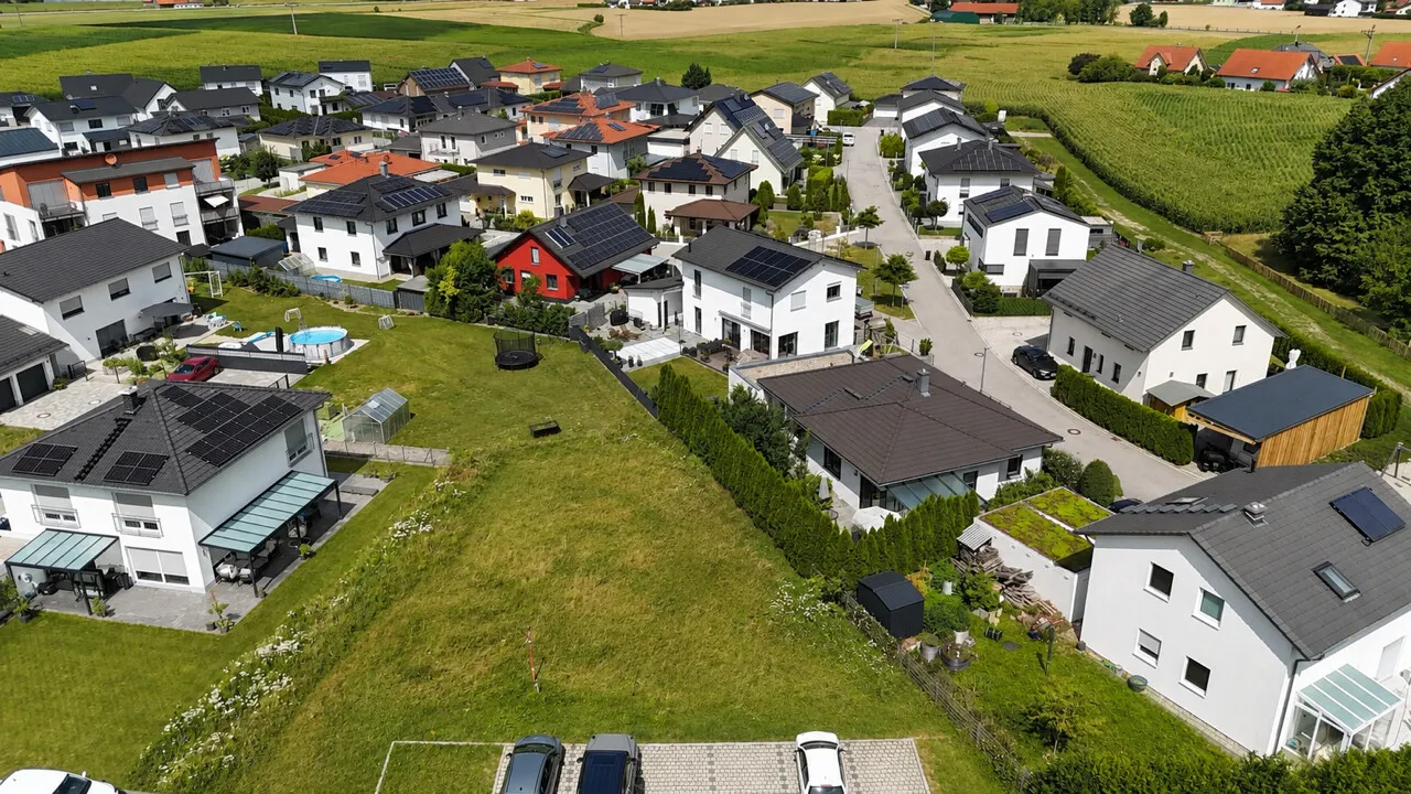 Grundstück
