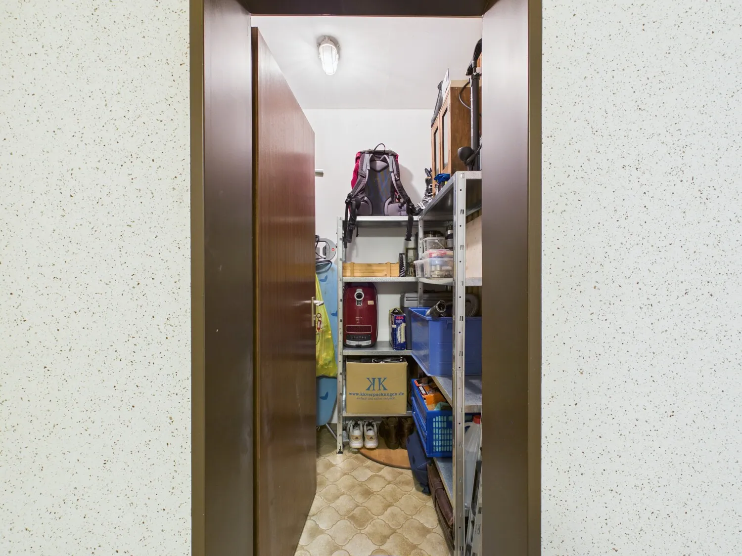 Abstellkammer im Treppenhaus