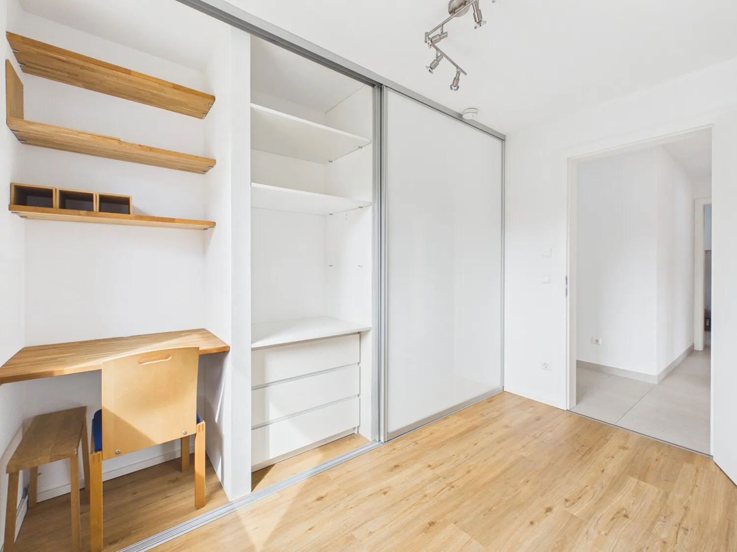 Kind/Büro