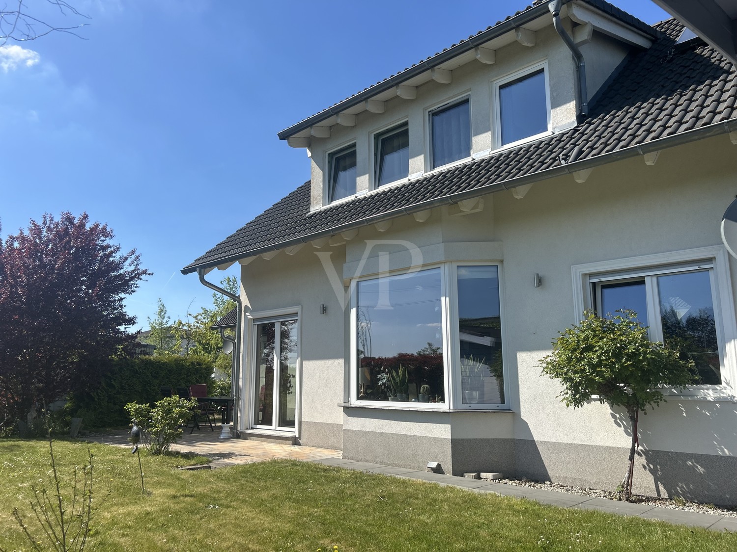 Garten mit Terrasse