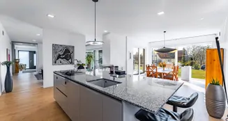 von_poll_real_estate_property_25214001_image_1