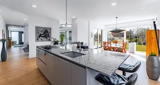 von_poll_real_estate_property_25214001_image_0