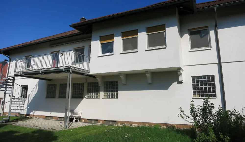 Solides Wohn- und Geschäftshaus