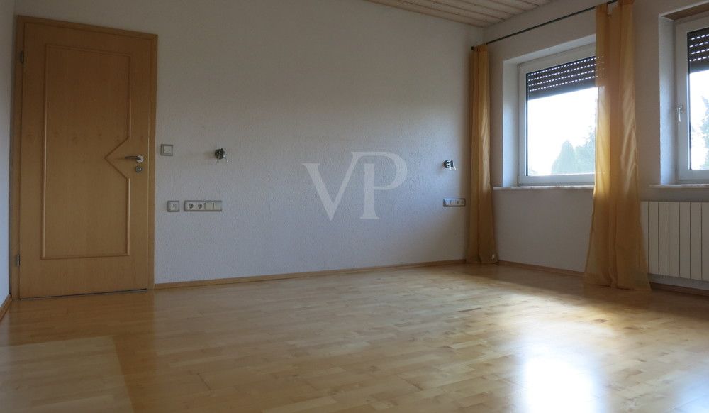 Solides Wohn- und Geschäftshaus