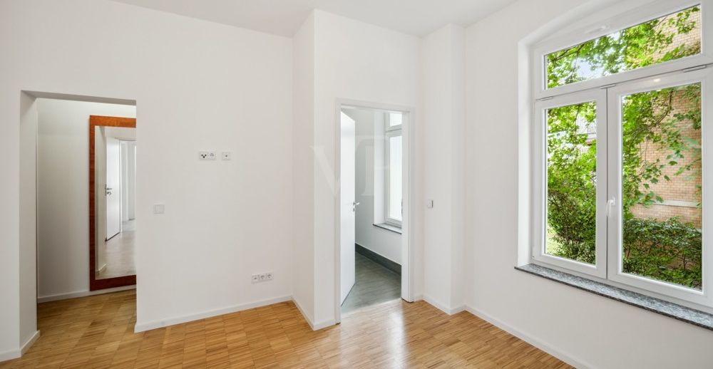 Elegante 4-Zimmer-Wohnung in sanierter Stadtvilla