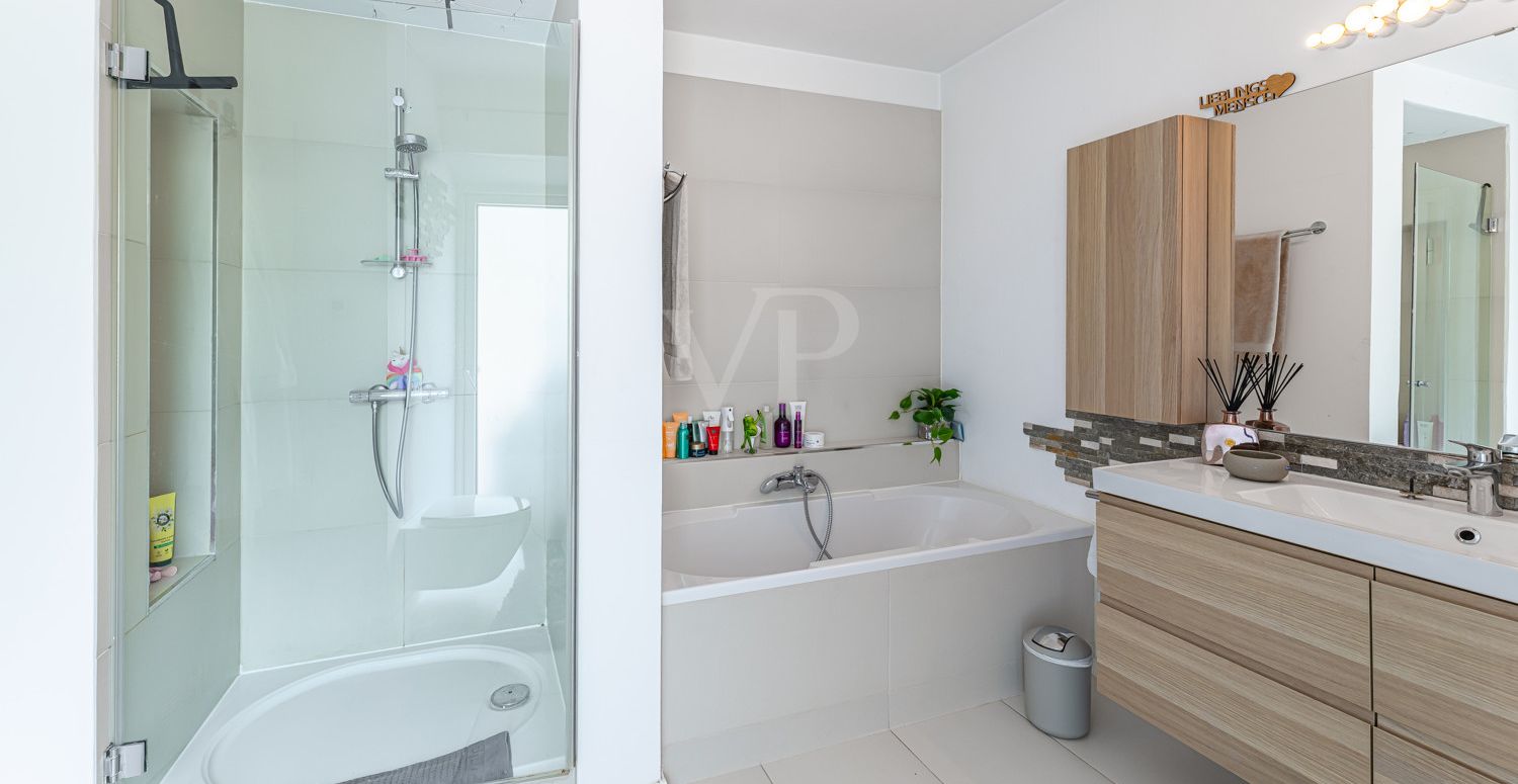 Master-Badezimmer