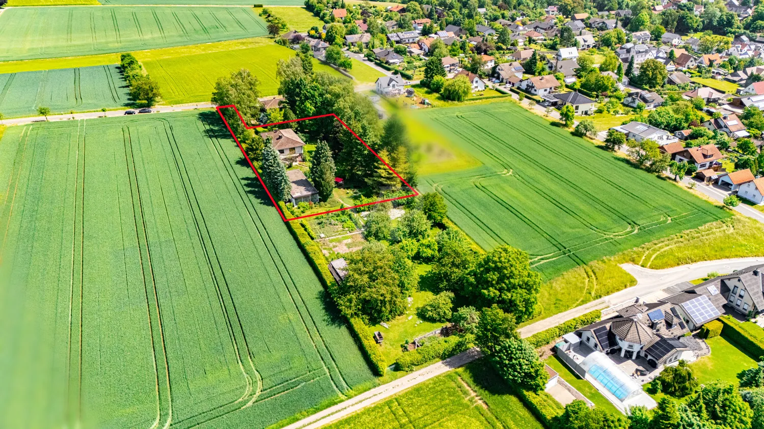 Luftansicht gesamtes Anwesen