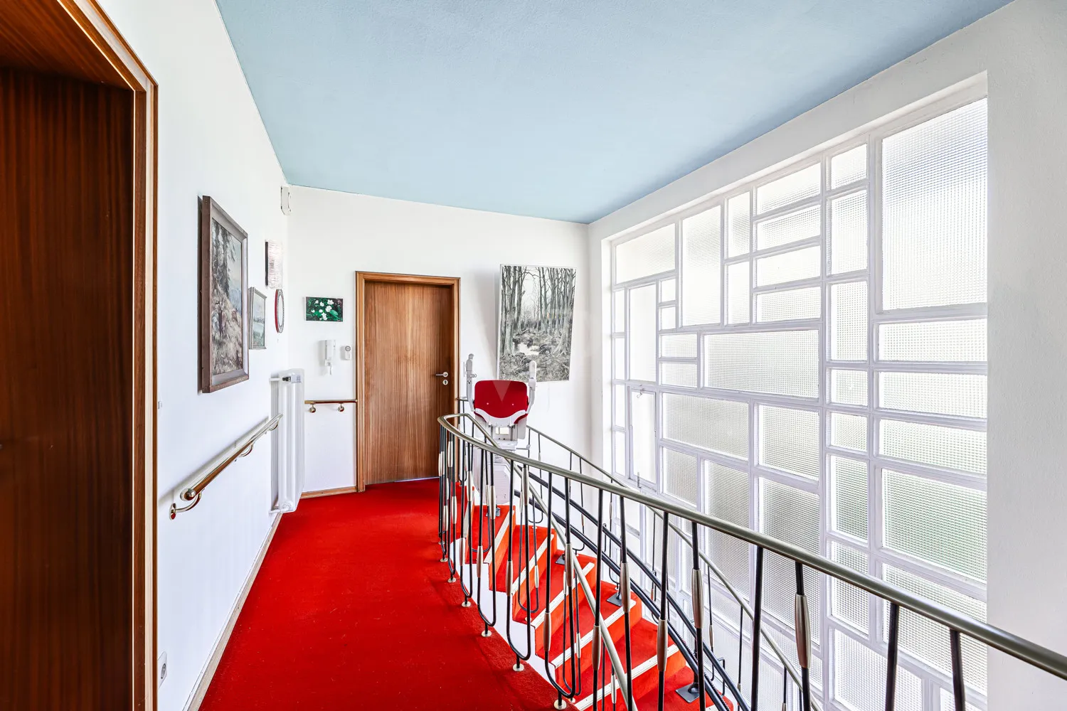 Barrierefreie Erschließung OG mittels Treppenlift