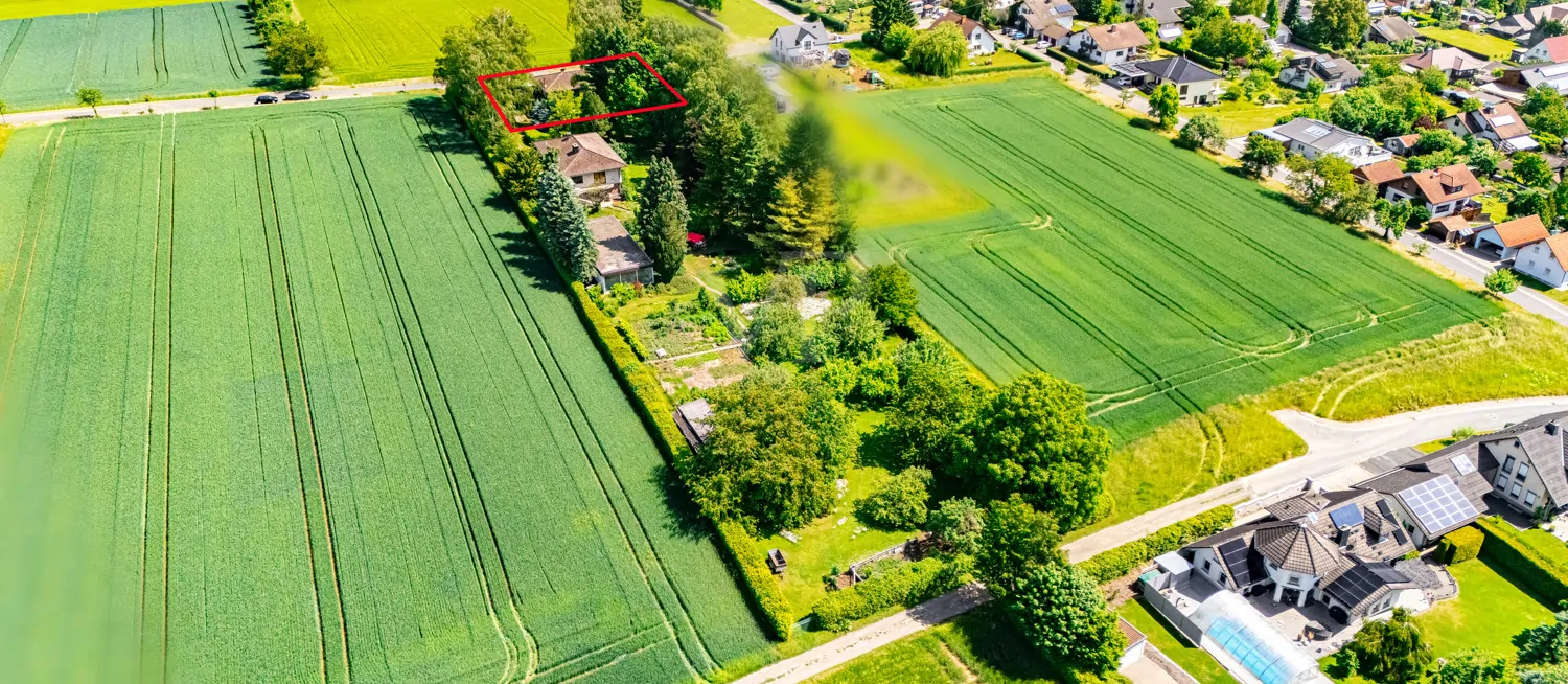 Luftansicht mit Markierung des Objekts