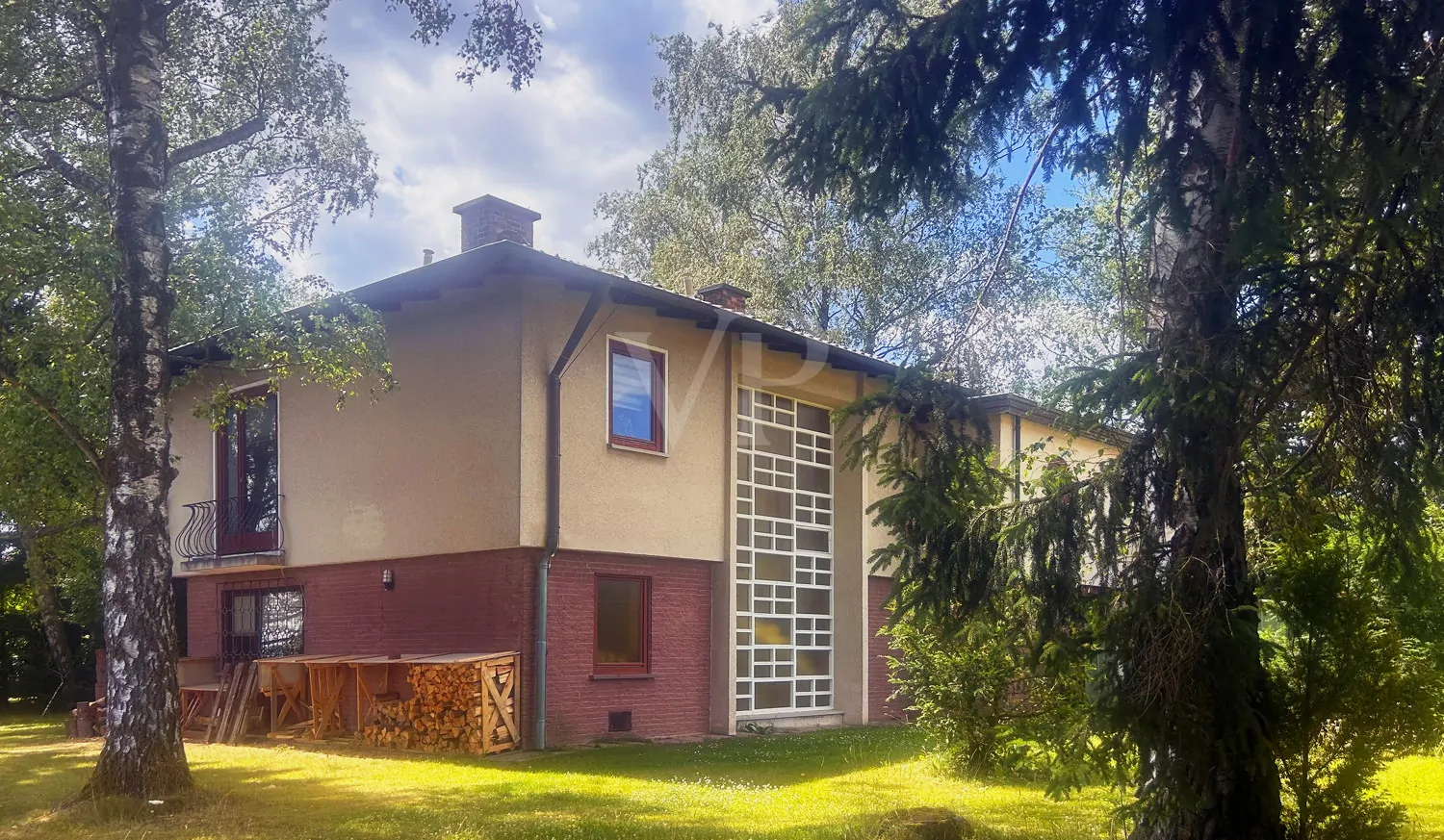 Rück-/Seitenansicht Haus