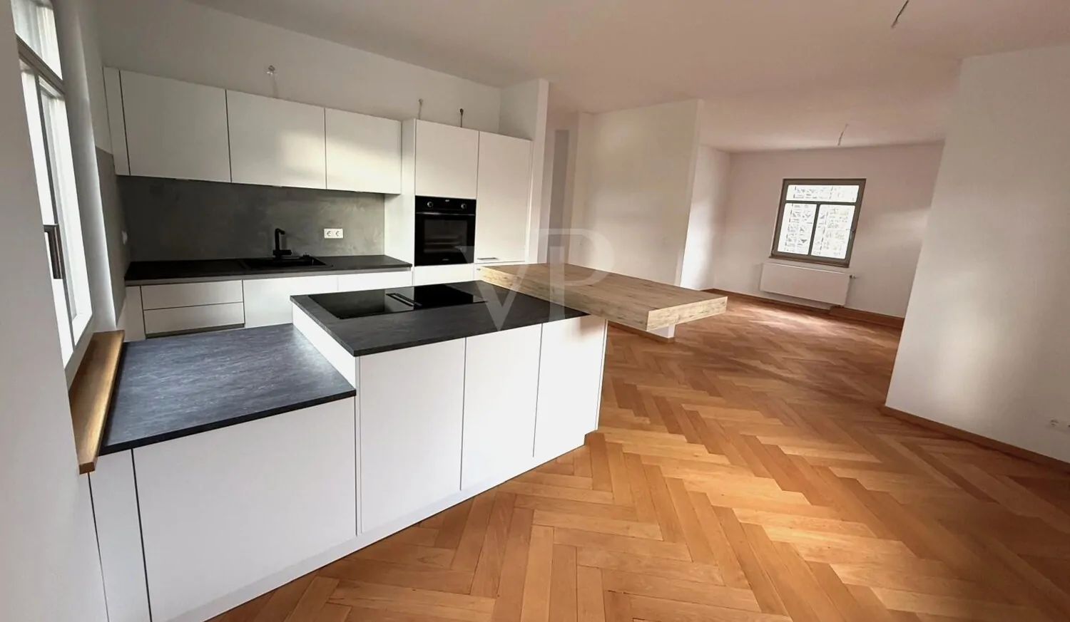 Neuwertige Maisonette mit XXL-Dachterrasse