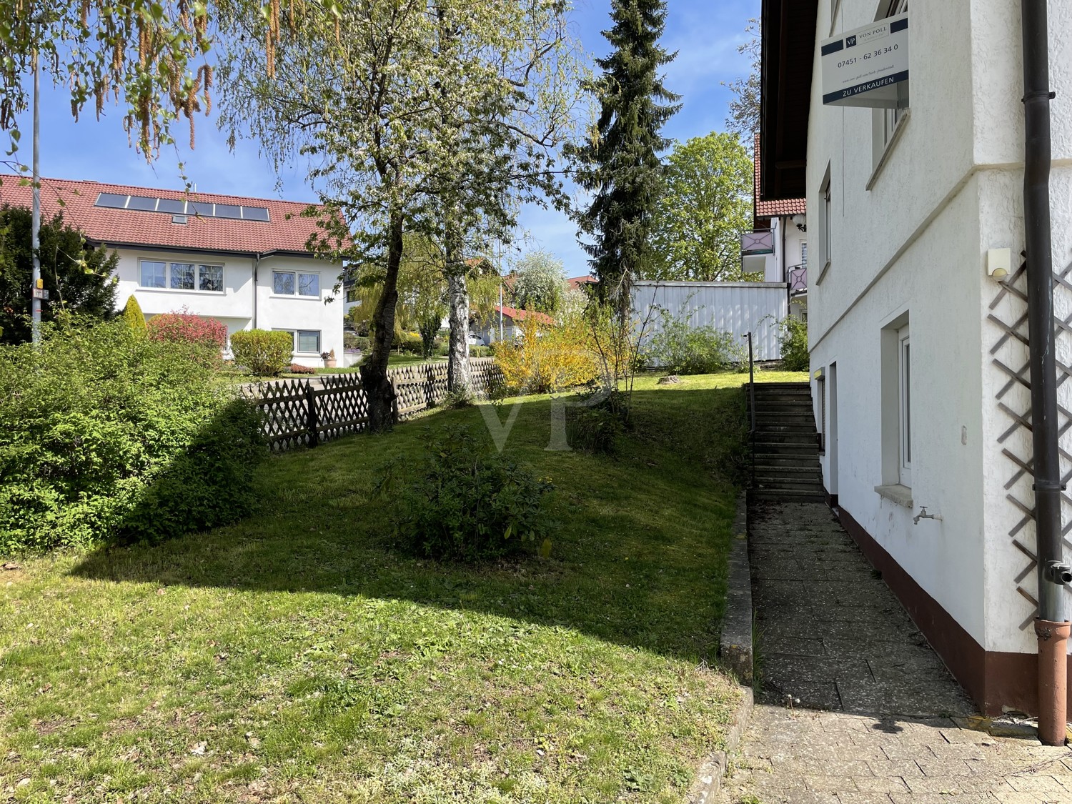 Großzügiges Einfamilienhaus mit Blick auf Tälesee und Schwäbische Alb