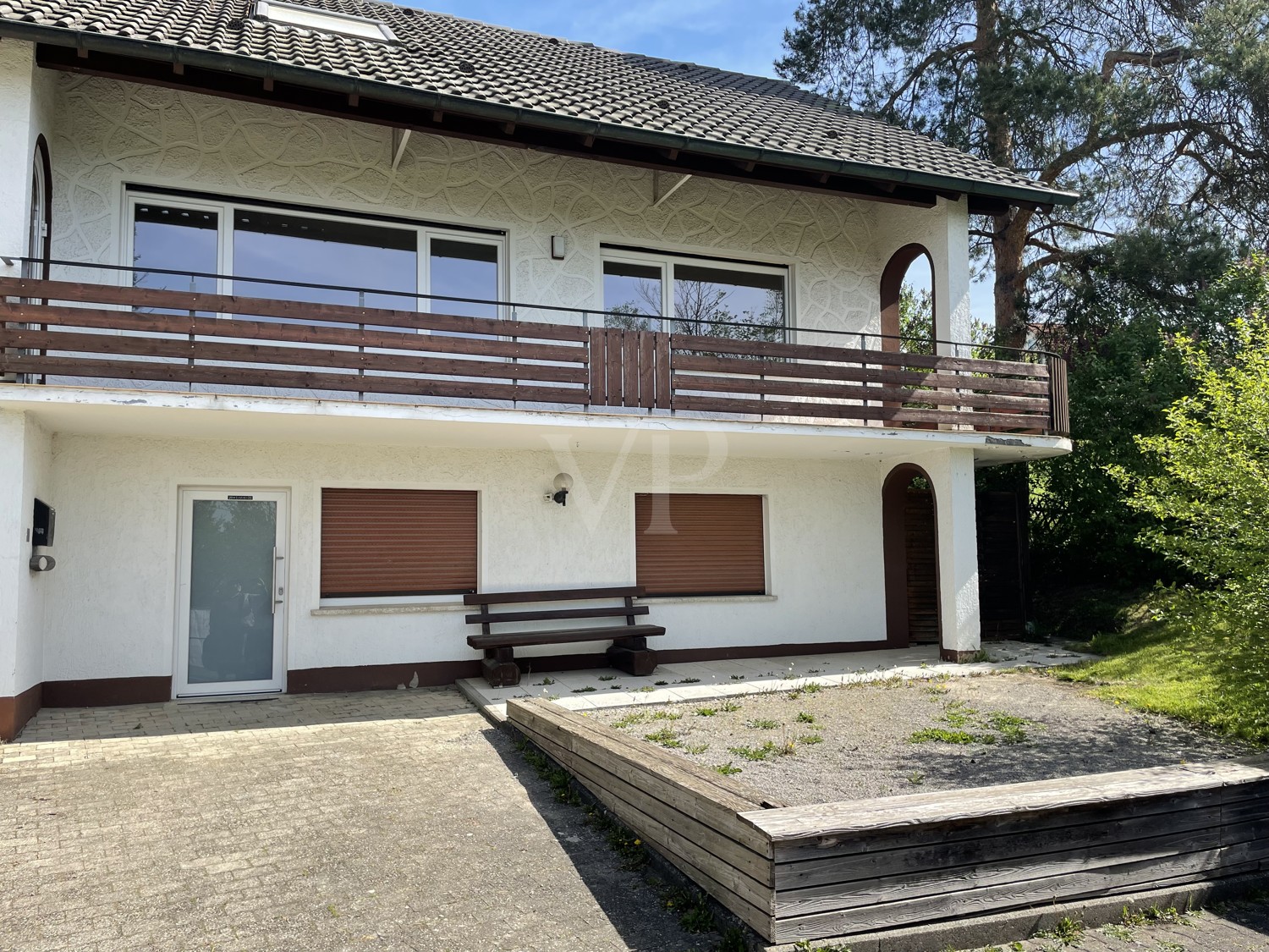 Großzügiges Einfamilienhaus mit Blick auf Tälesee und Schwäbische Alb