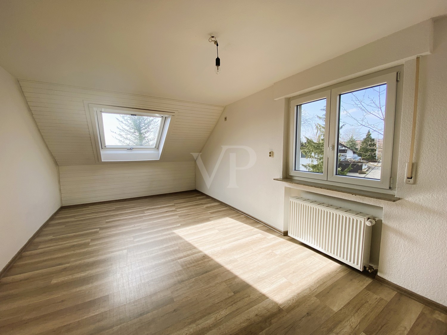 Großzügiges Einfamilienhaus mit Blick auf Tälesee und Schwäbische Alb